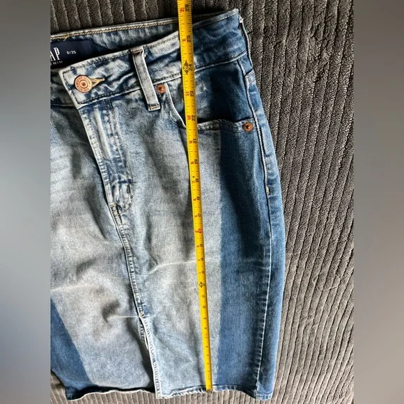 GAP Denim Skirt with - Front Slit - Size 0/25 - Picture 8 of 8